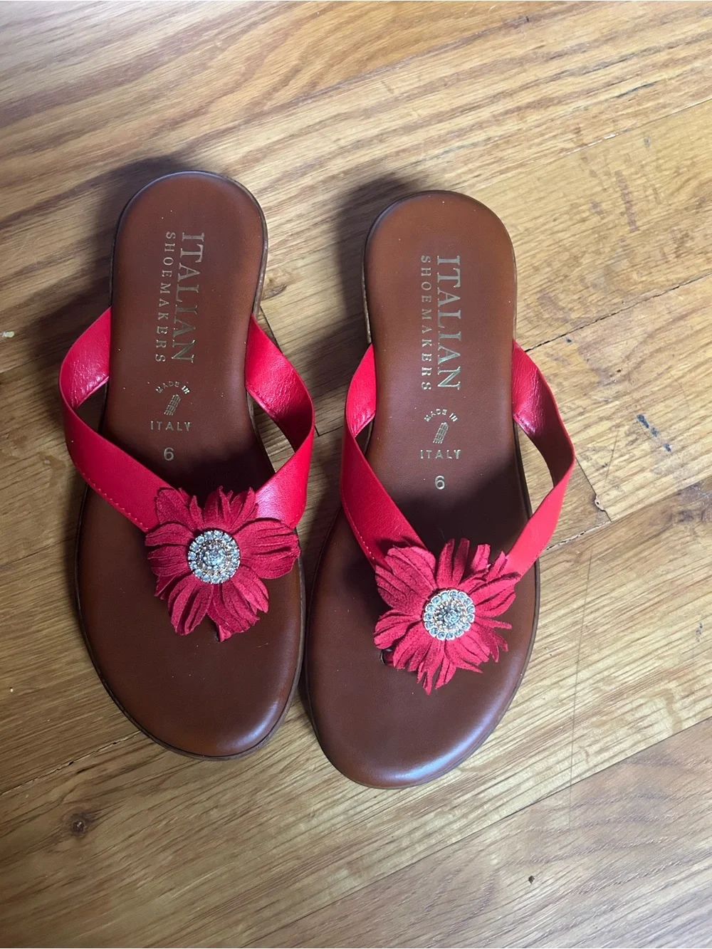 Italian Shoemakers Red Leather Sandals with Rhinestone Petal Flower Sz 6